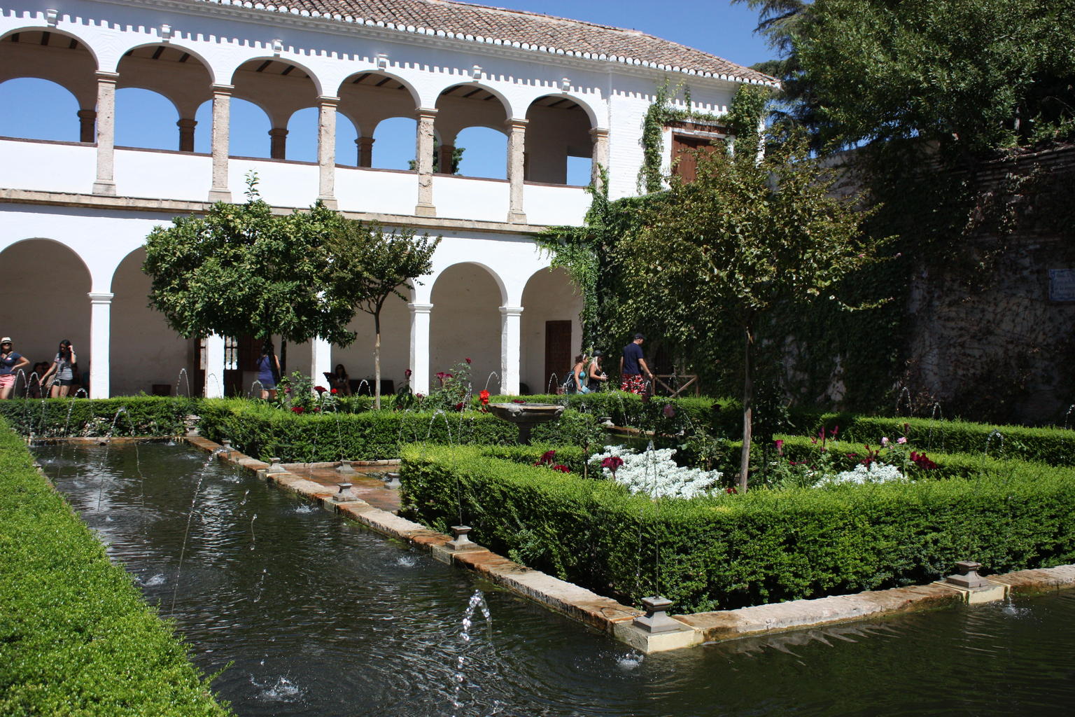 Alhambra Tour and Granada Hammam