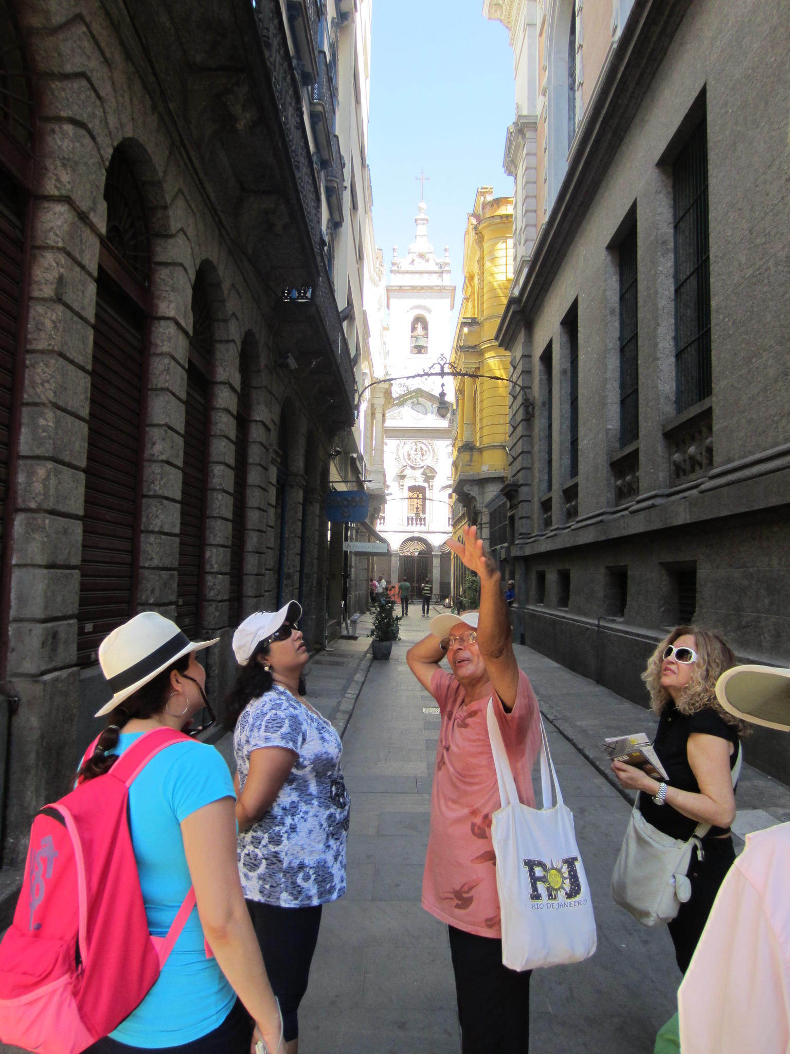 pointing out the sights