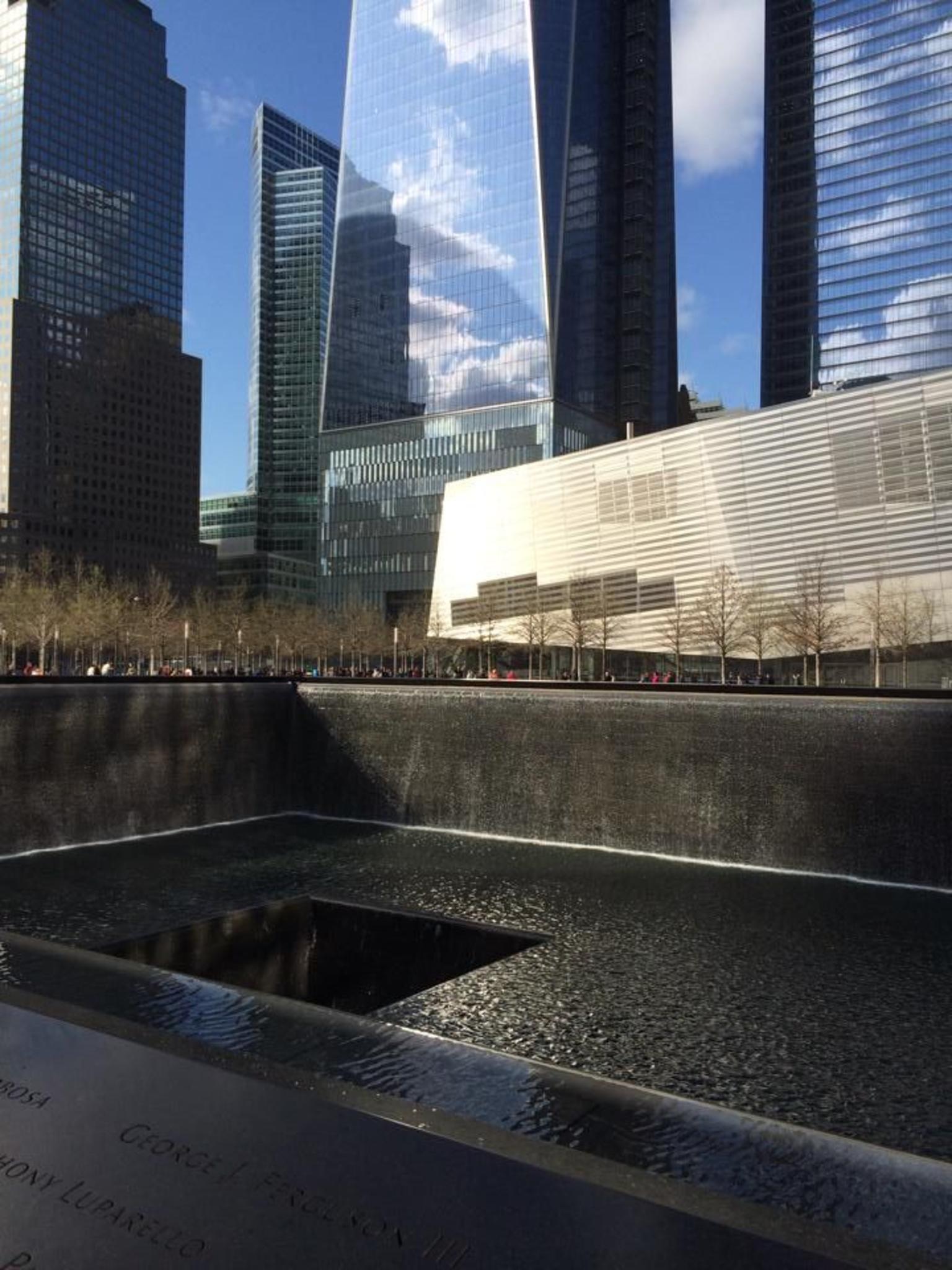 9/11 pools memorial