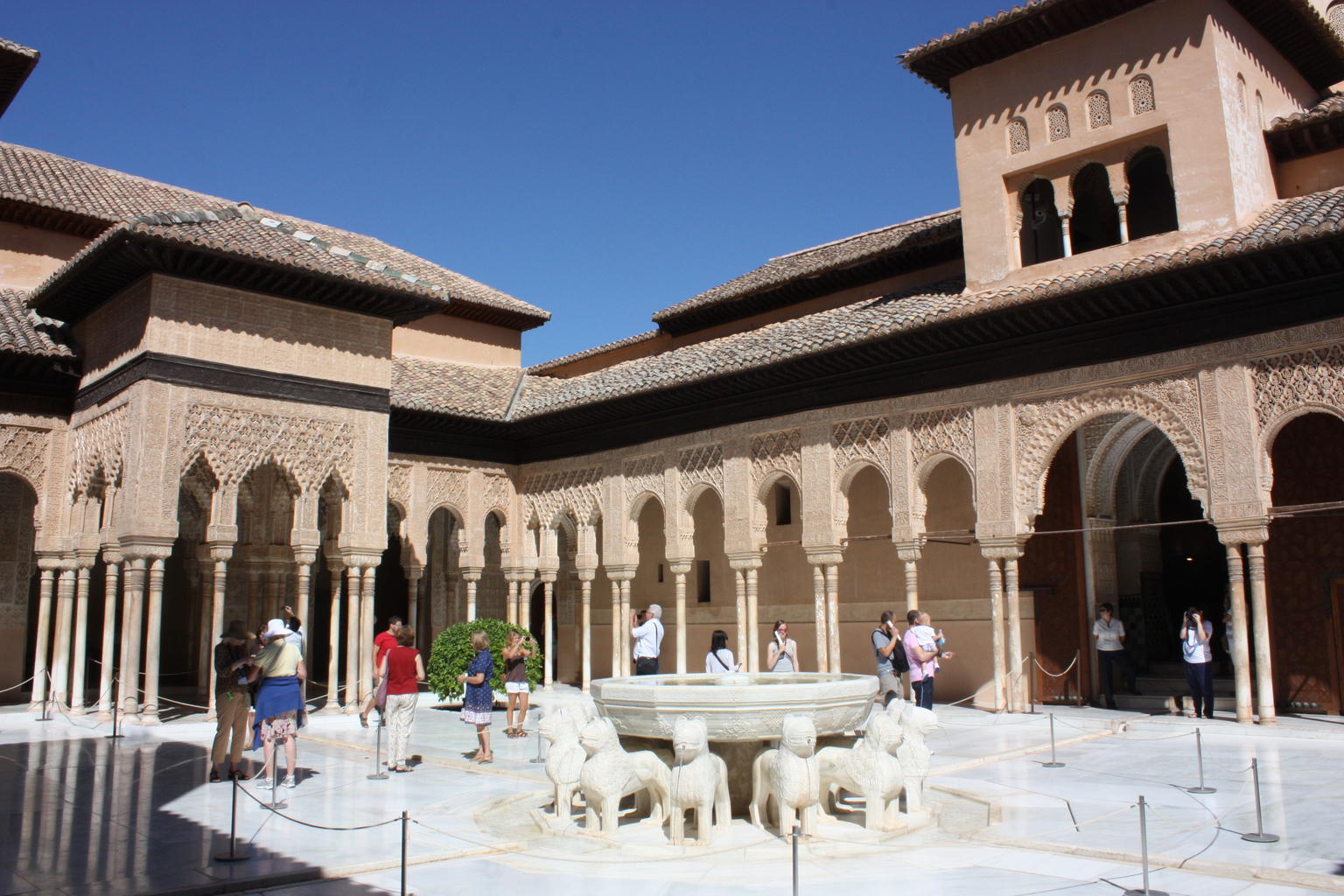 Alhambra Tour and Granada Hammam