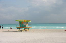 Photo of Miami Beach: Life guard shack on the beach Miami Beach: Life guard shack on the beach - July 2011