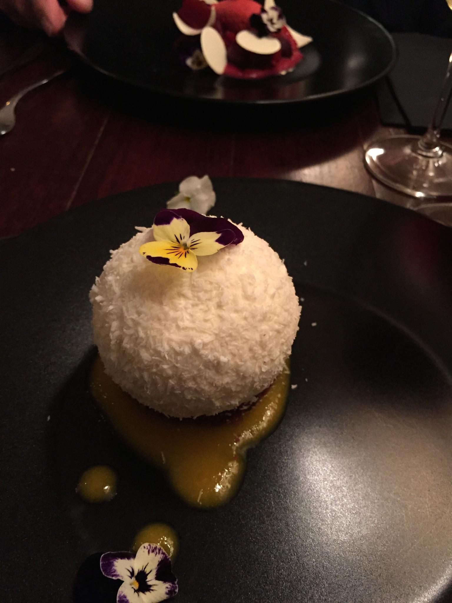 The desserts looked like art work.