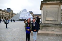 Photo of Laurine and yoly at the start of the tour of The Louvre Museum Starting out on our first full day in Paris got in day before aboard the Eurostar from London with Laurine for the Louvre and then Alex in the afternoon for Eiffel, Cathedral of the Notre Dame, ... , yolyhandy - May 2016