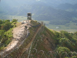 Photo of Guard post at the border at Cheorwon At Cheorwon, I could see the real military tension between two Koreas. , COBY - June 2016