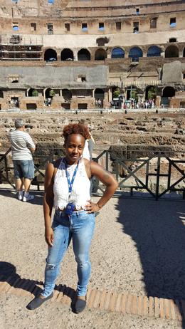 Photo of Finally inside Colosseum A small break during the tour, and I was able to take some photos inside the colosseum. I was amazed by this place! , BUNDI S - September 2016