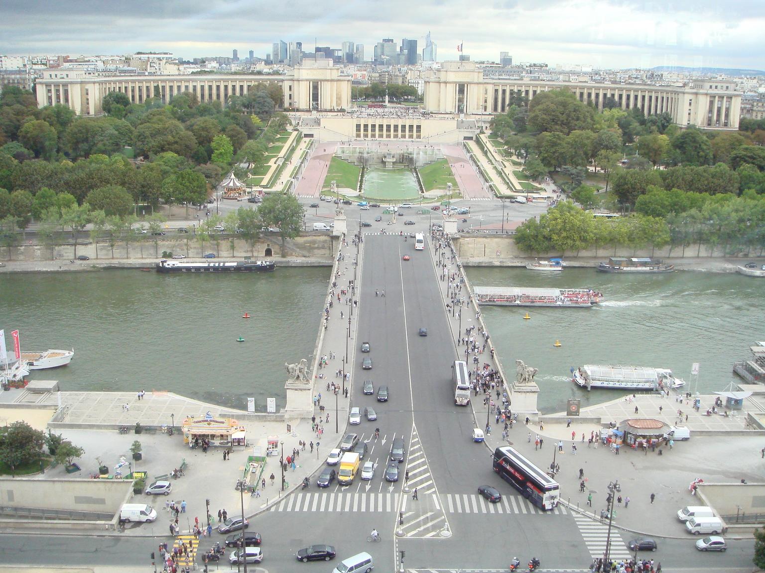 Eiffel Tower dinner view