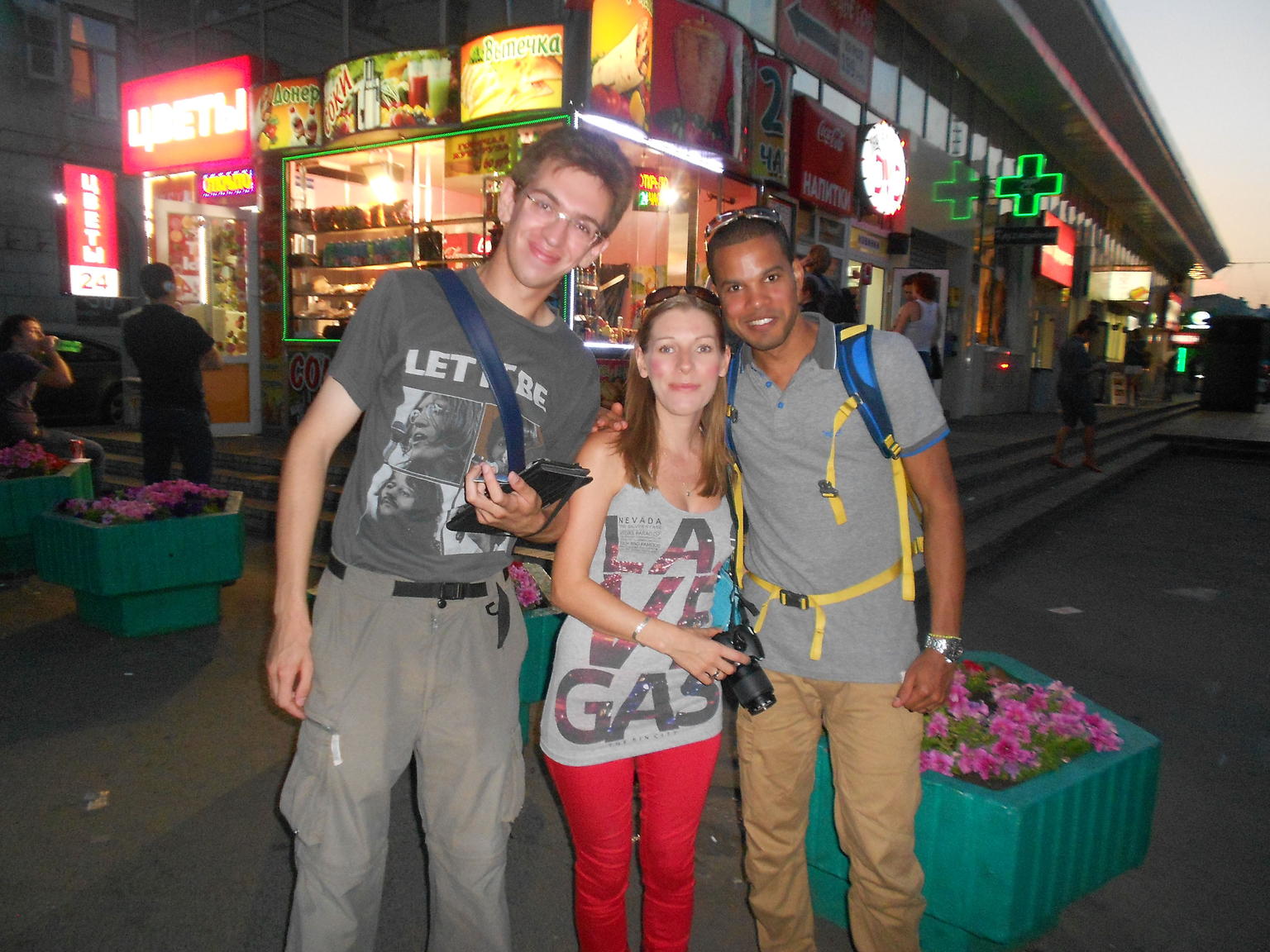 tour guide and 2 of the tourist