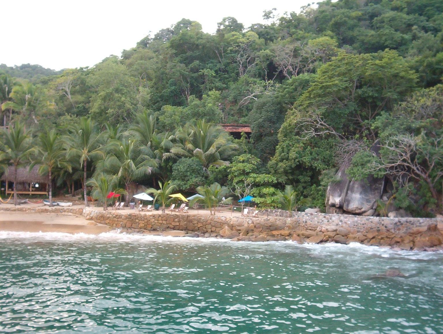 Las Caletas-Shoreline