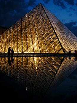 Photo of The Louvre at night A photo of the pyramid of the Louvre at night, as taken from my bicycle on the bike tour., Art M - May 2008