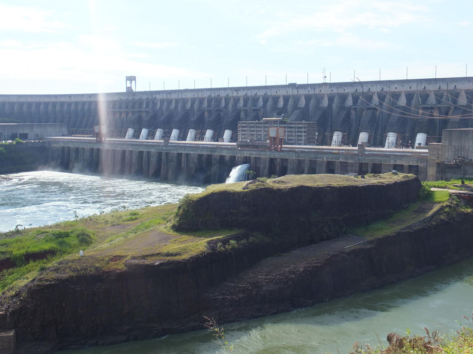 The itaipu dam