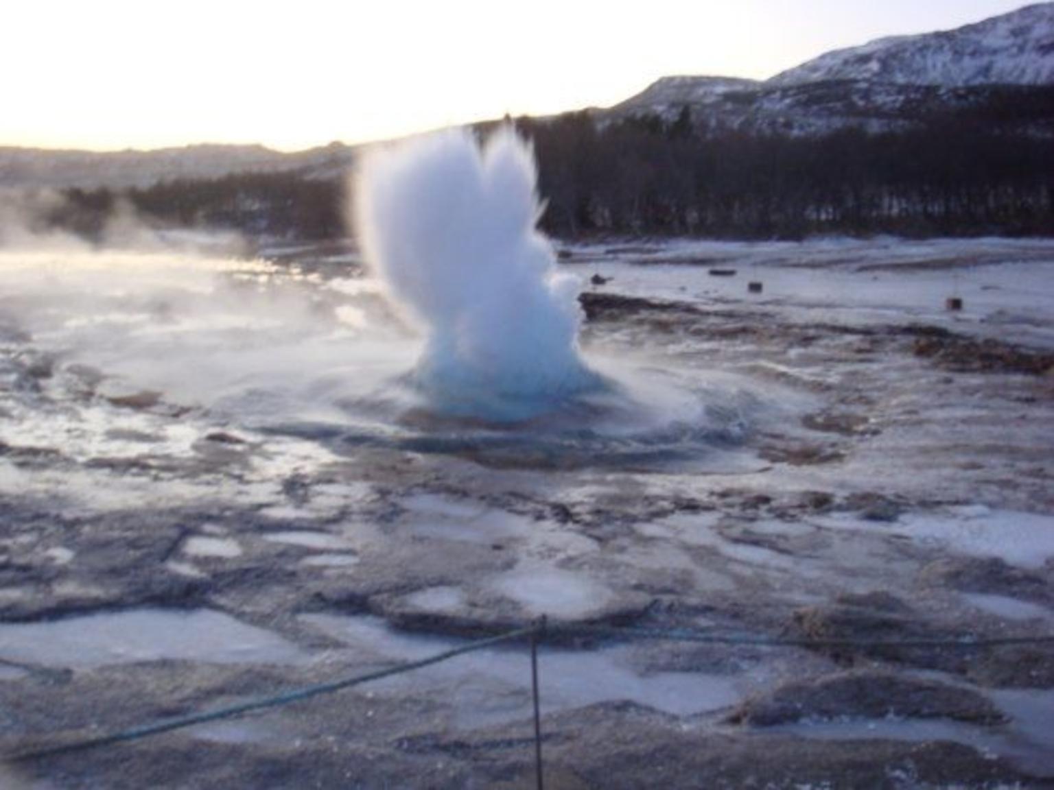 Iceland golden circle jeep tour snowmobiling photo 994416 1536tall