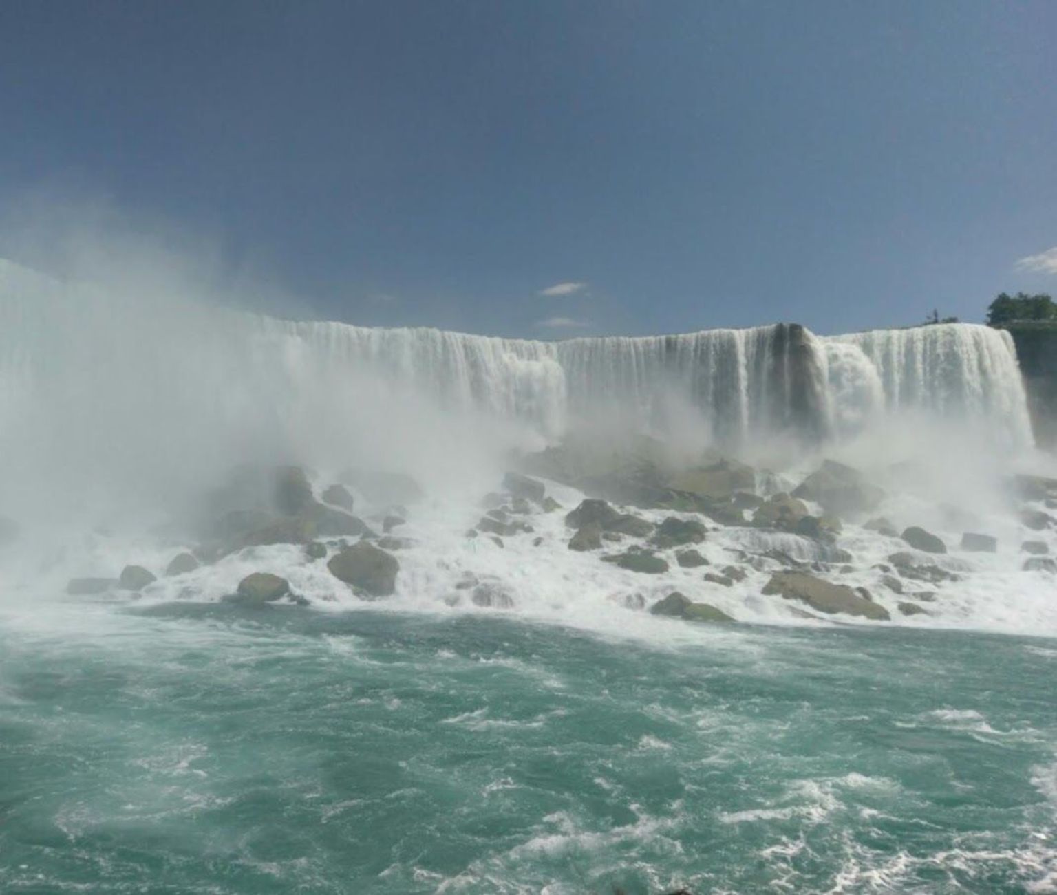 Coming closer to the Falls.