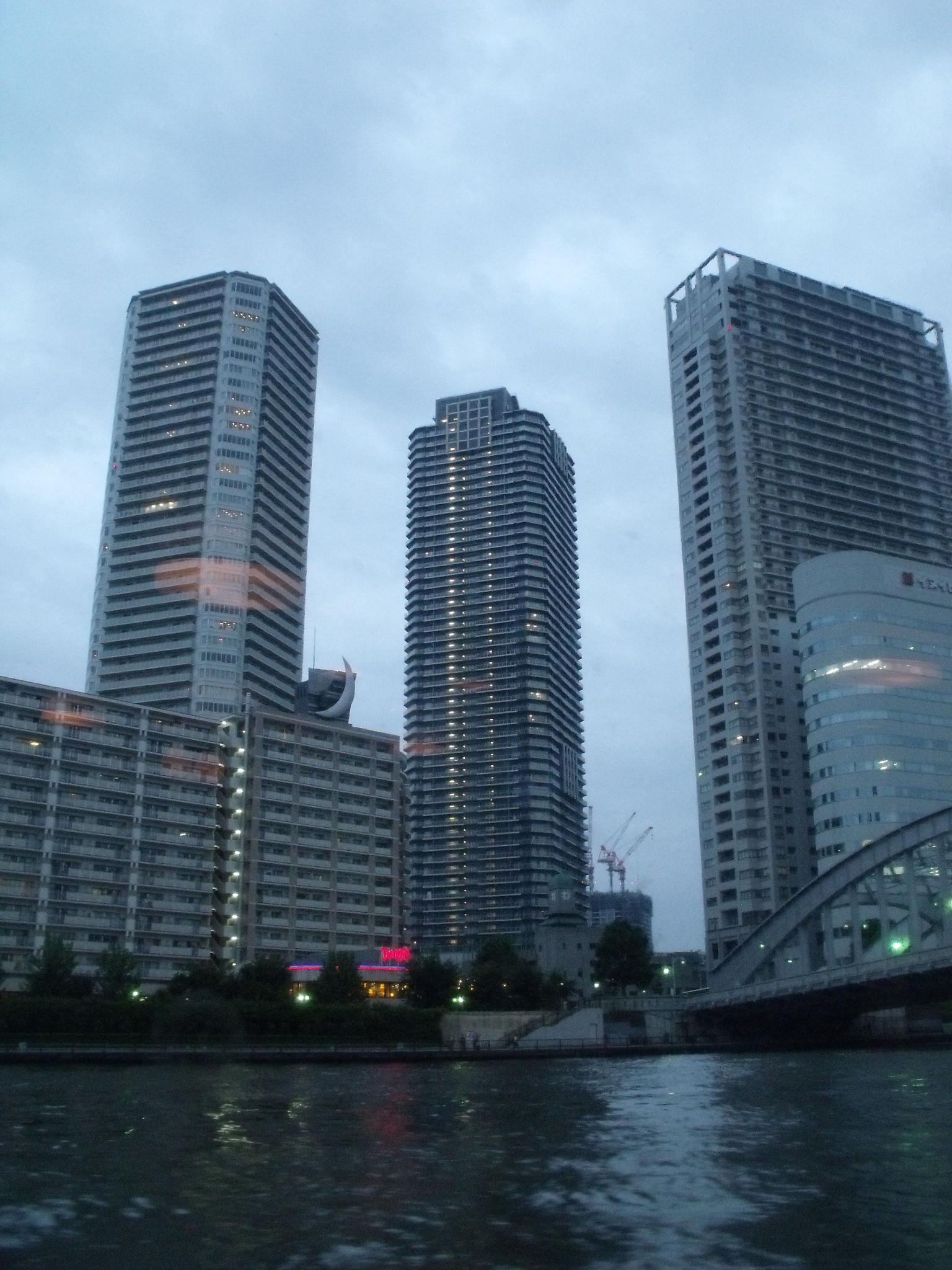Skycrapers by the River, Tokyo