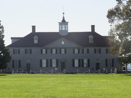 Photo of George Washington's home at Mt Vernon The view of George Washington's house as we walked into Mt Vernon , Merryl D - November 2014