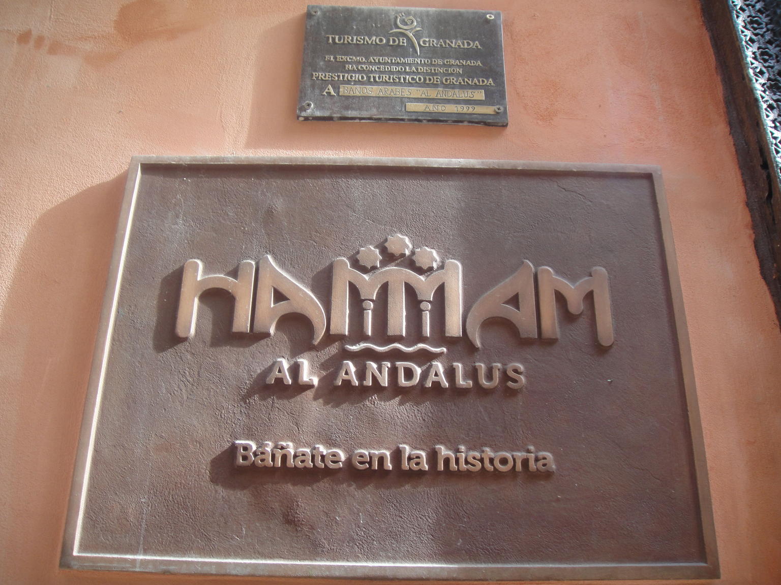Alhambra-Tour-and-Granada-Hammam