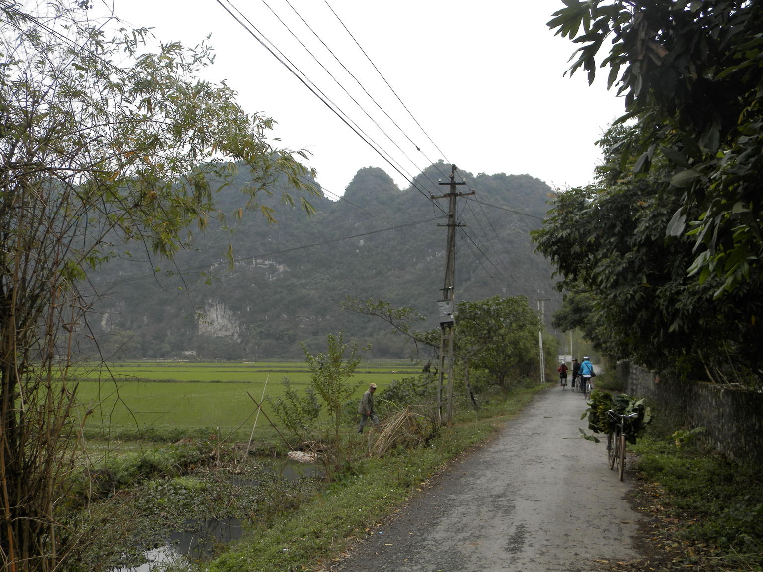 Biking thru the countryside