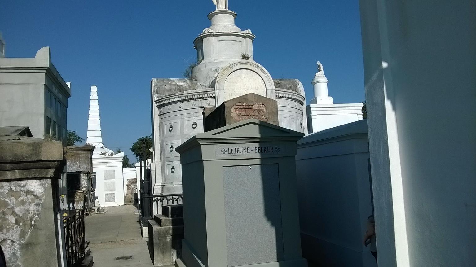 St Louis Cemetery #1