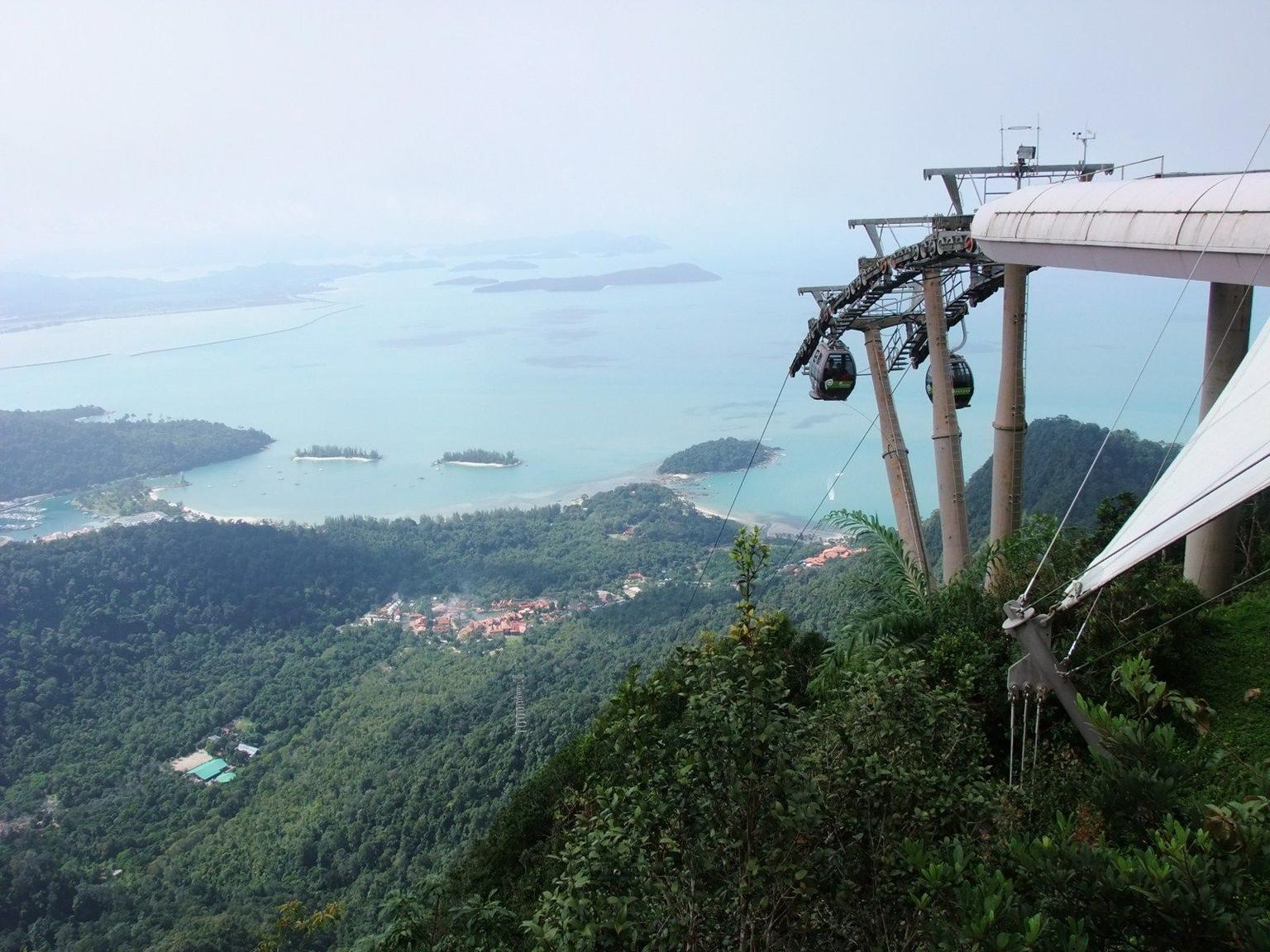 cable car lankawai.JPG