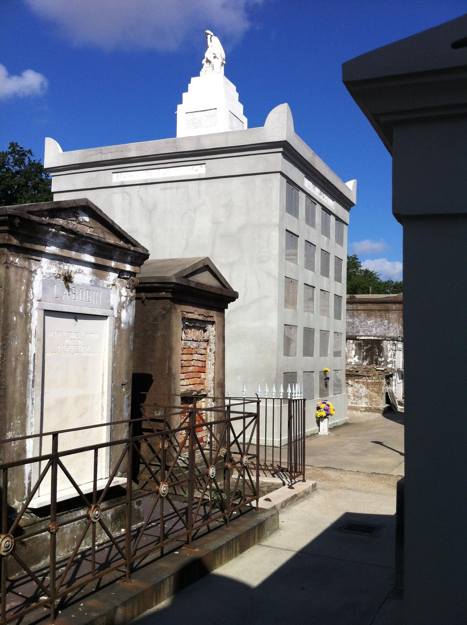 St. Louis Cemetery No. 1