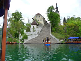 Photo of Arriving at the island. you don't have to go up the steps, there's a slightly gentler way, but this is still an incline. , Sam T - April 2011