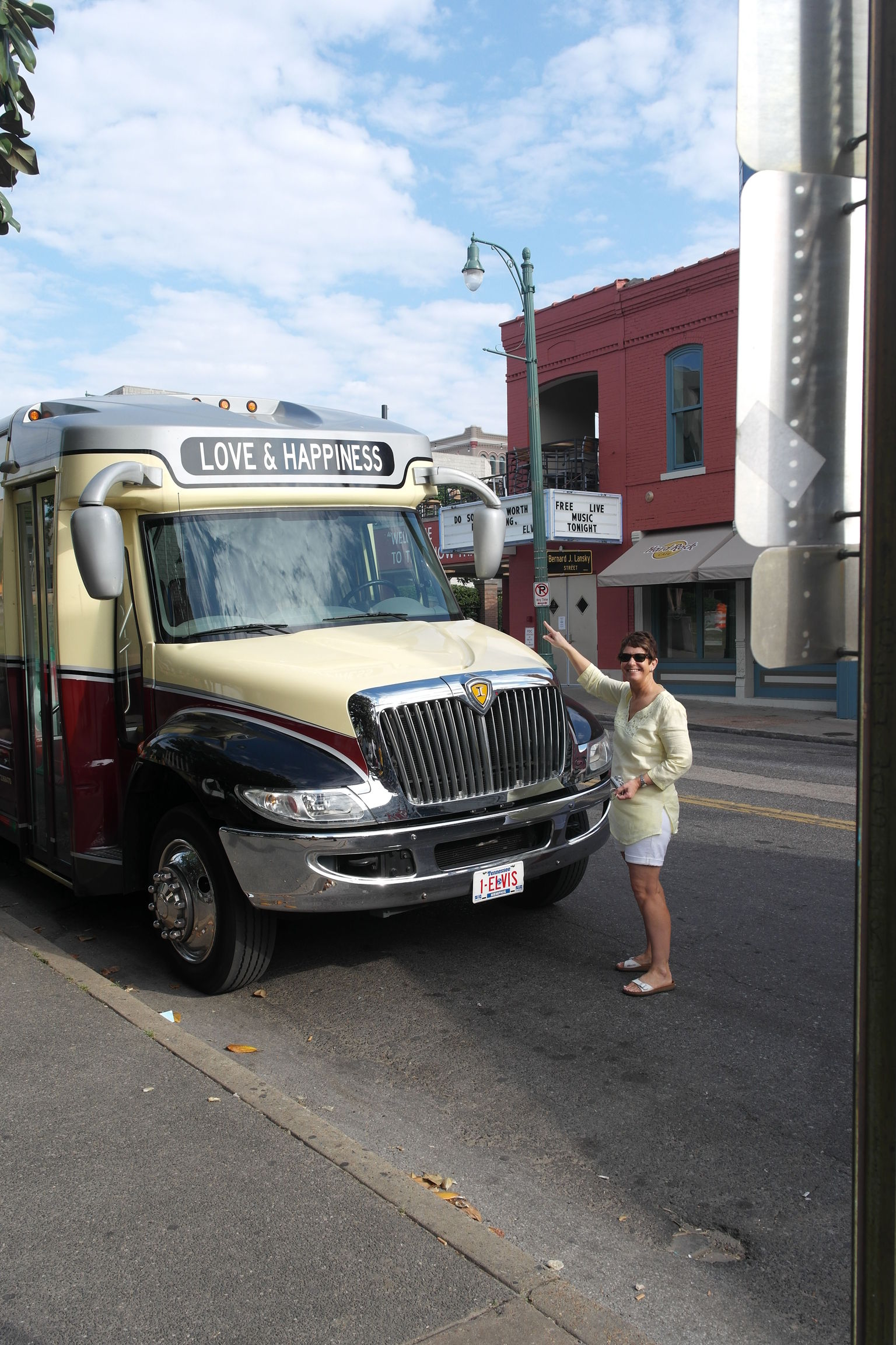 Vintage tour bus