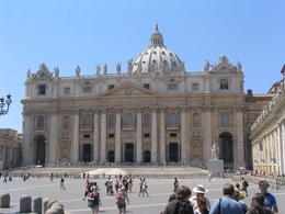 Photo of St. Peter's Basilica Impressive view of St. Peter's Basilica from the Square. - September 2008