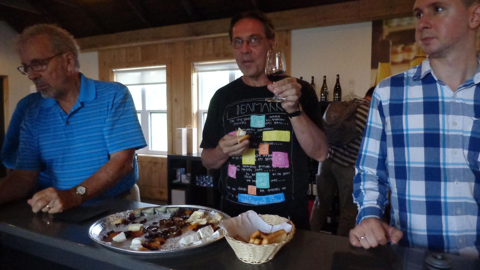 Cheers at Couteau Rougemont winery - Quebec (Canada), August 05, 2014