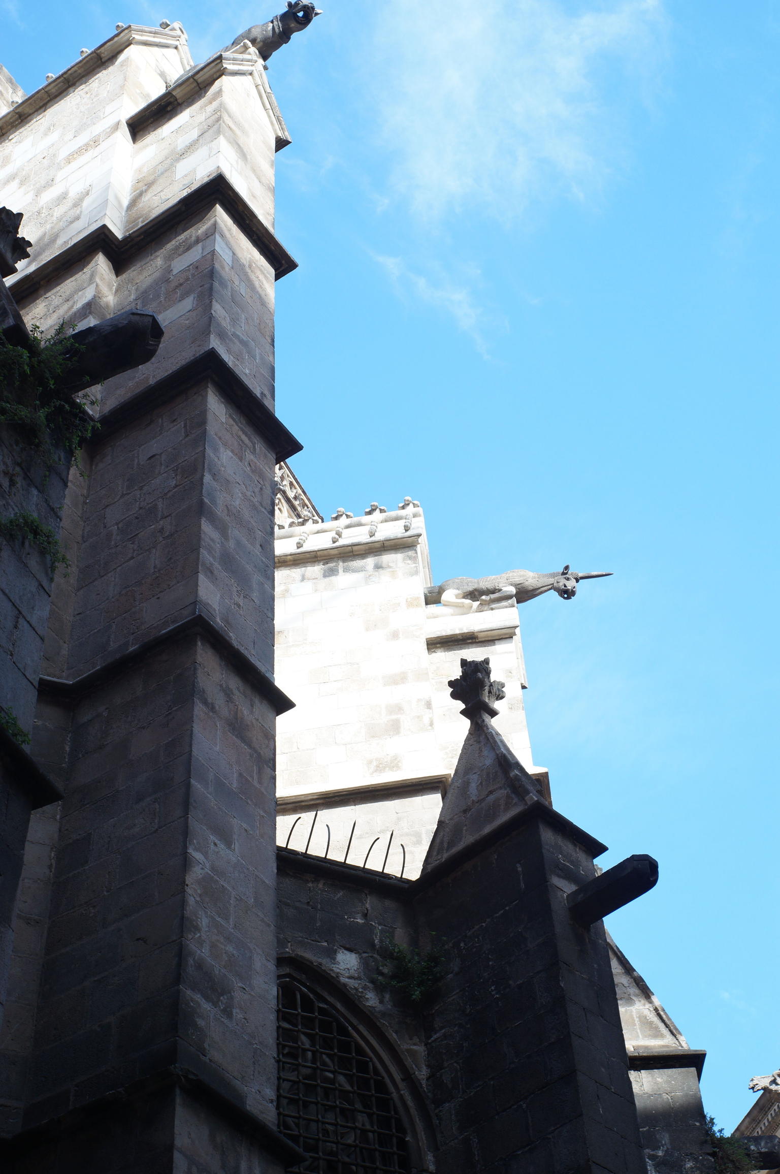 Gargoyles overlooking the quarter.