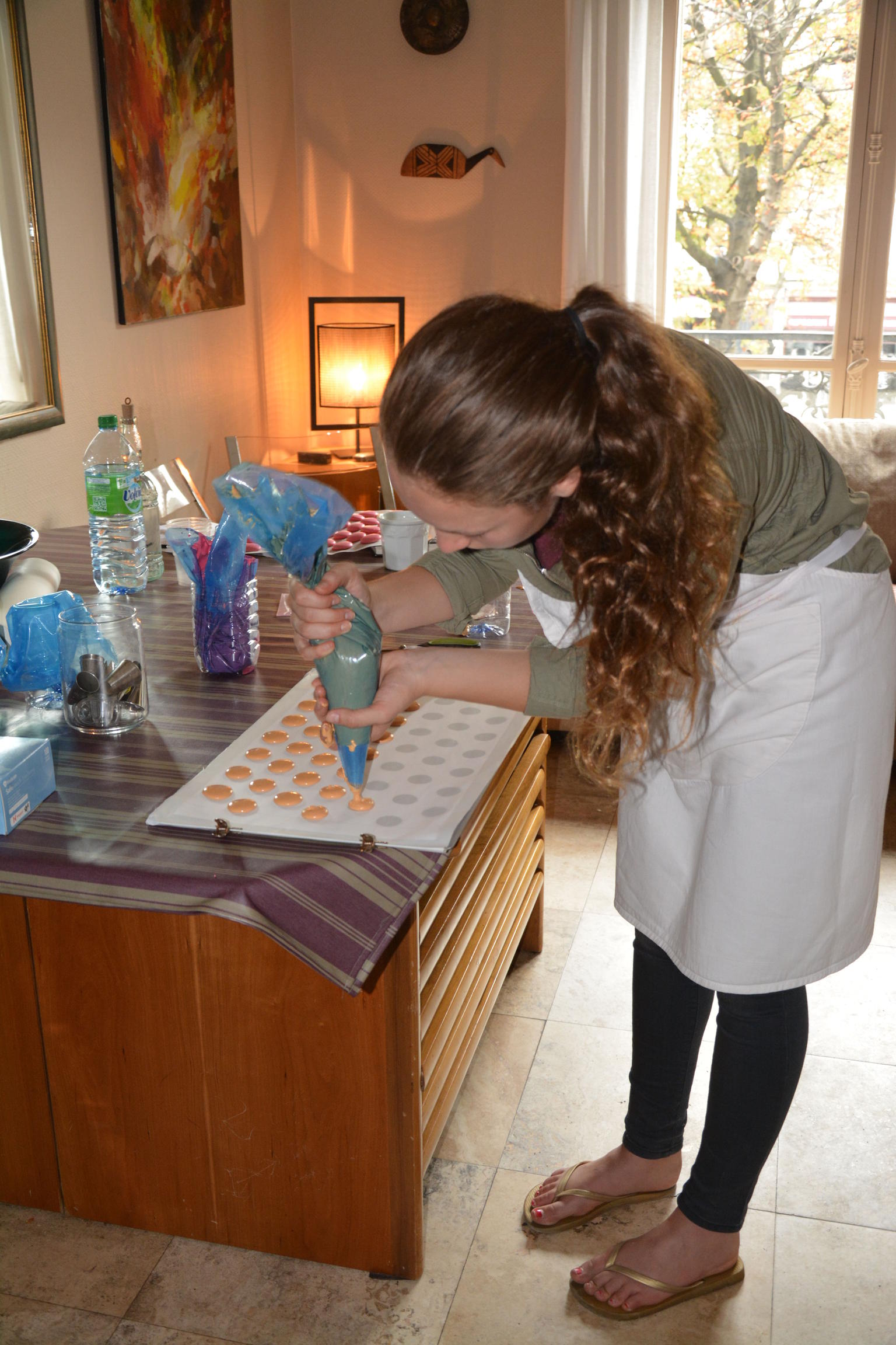 macaron making
