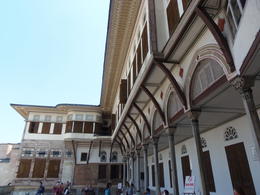 Photo of At the Topkapi Sarayi Topkapi Sarayi (Cannon Gate Palace), Istanbul, Turkey, Patricia P - October 2014