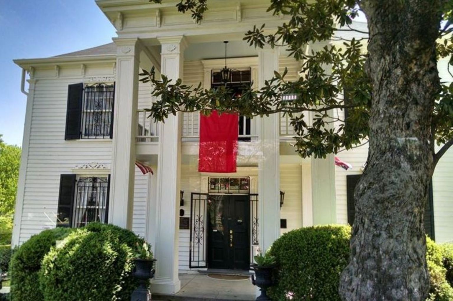 Lotz house