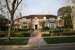 Photo of Breath-taking Houses There were the most beautiful houses on the movie stars' homes tour - April 2010