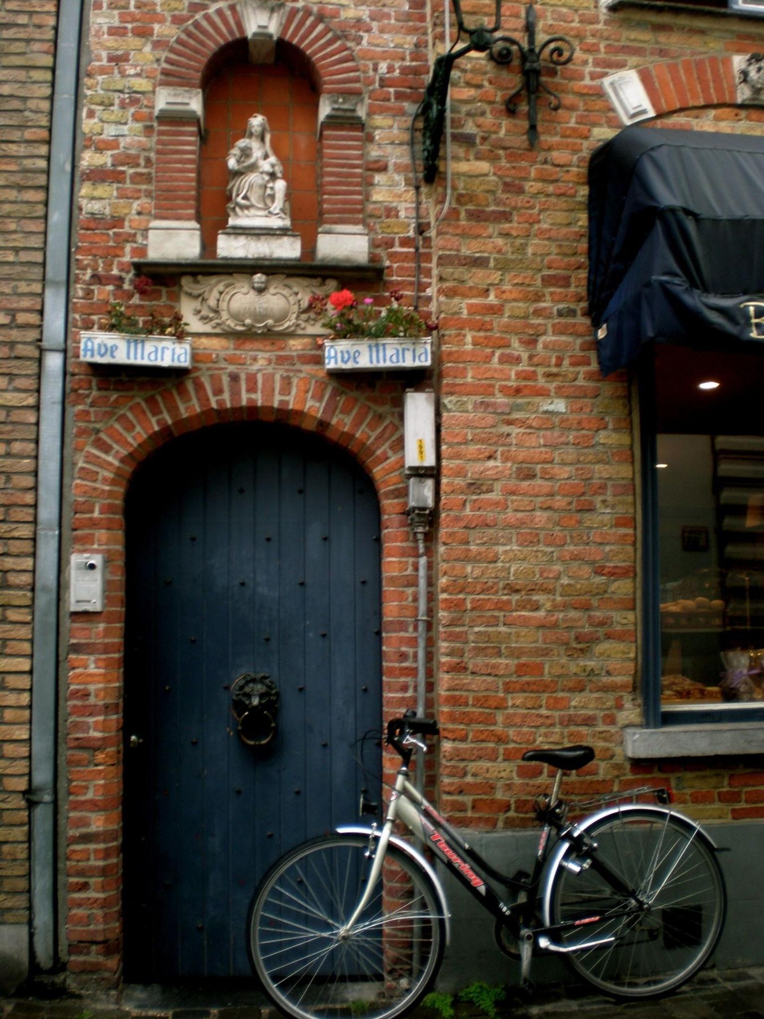 Bruges side streets