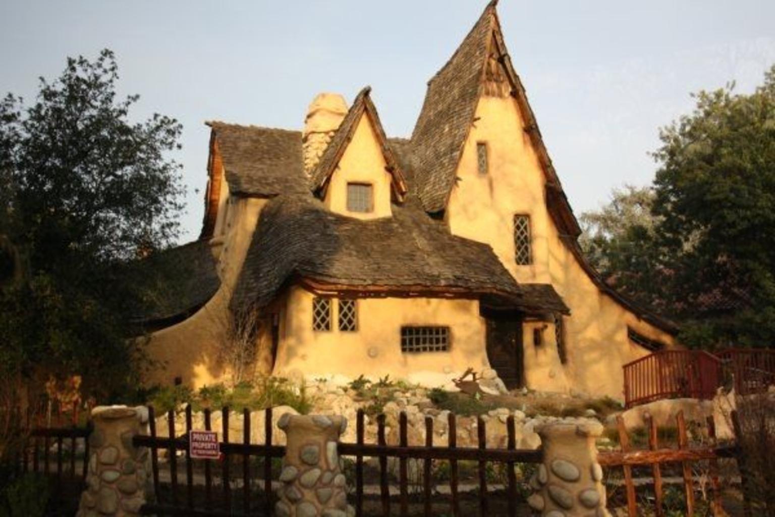 Interesting Hollywood Homes