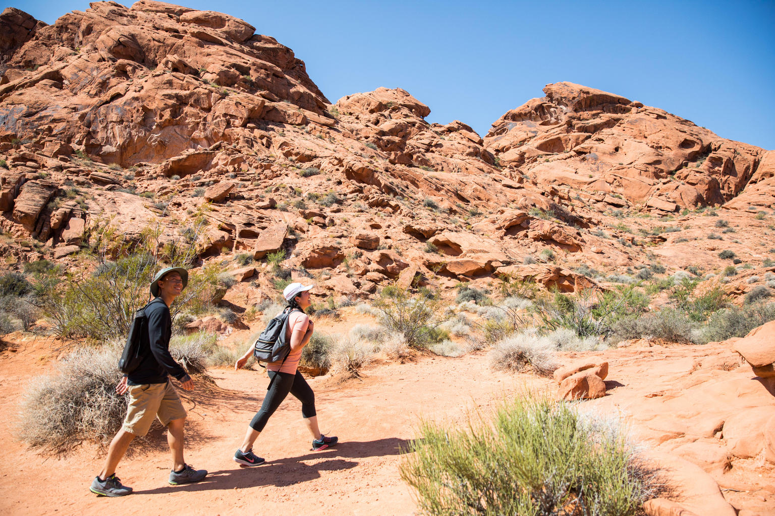 Valley of Fire Hiking Tour from Las Vegas