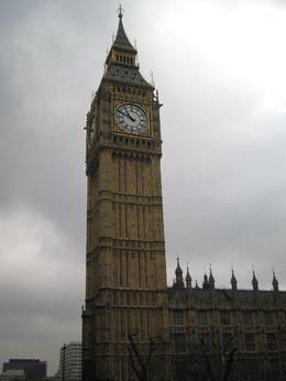 Photo of Big Ben, we can see you We took the red line. You can see a lot of monuments., Angela S - March 2009