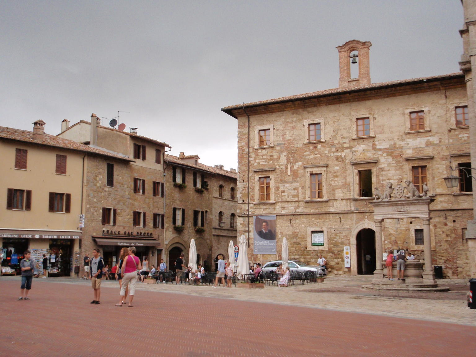 Montepulciano piazza