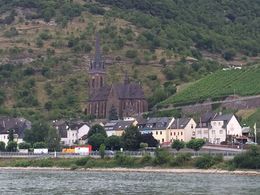 Photo of Beautiful day on the Rhein We saw dozens of castles and villages along our trip down the Rhein , buddy.bland - August 2015