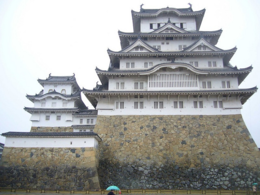 Photo of Himeji Happy Face They say Himeji is a happy castle, it's always smiling at you., kellythepea - October 2010
