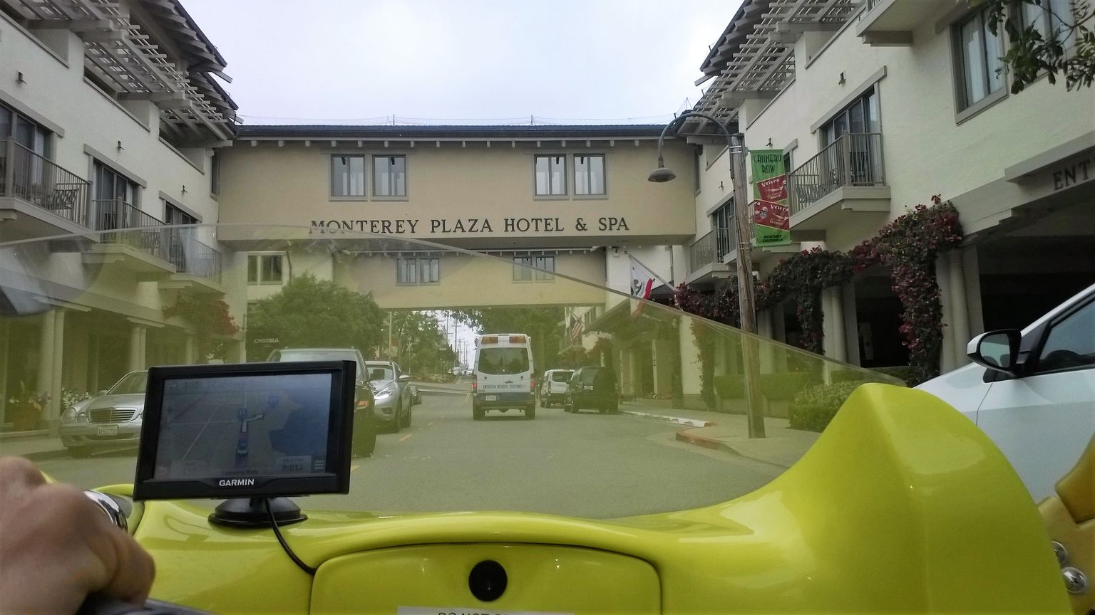 Sea car tour