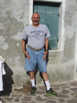 Photo of Another color match. You can find a color to match most of what you wear when visiting here. lol , Jose - September 2016