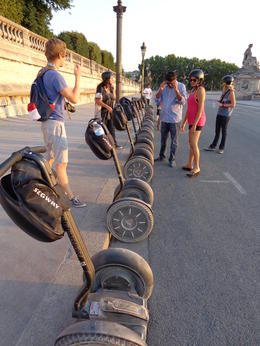 Photo of Taking a break Parked at Place de la Concorde, where we got some slurpies. , dizzledorf - August 2012