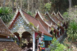 Photo of Chiang Dao Caves Entrance to the Chiang Dao Caves in the national park , Darren Meg L - April 2015