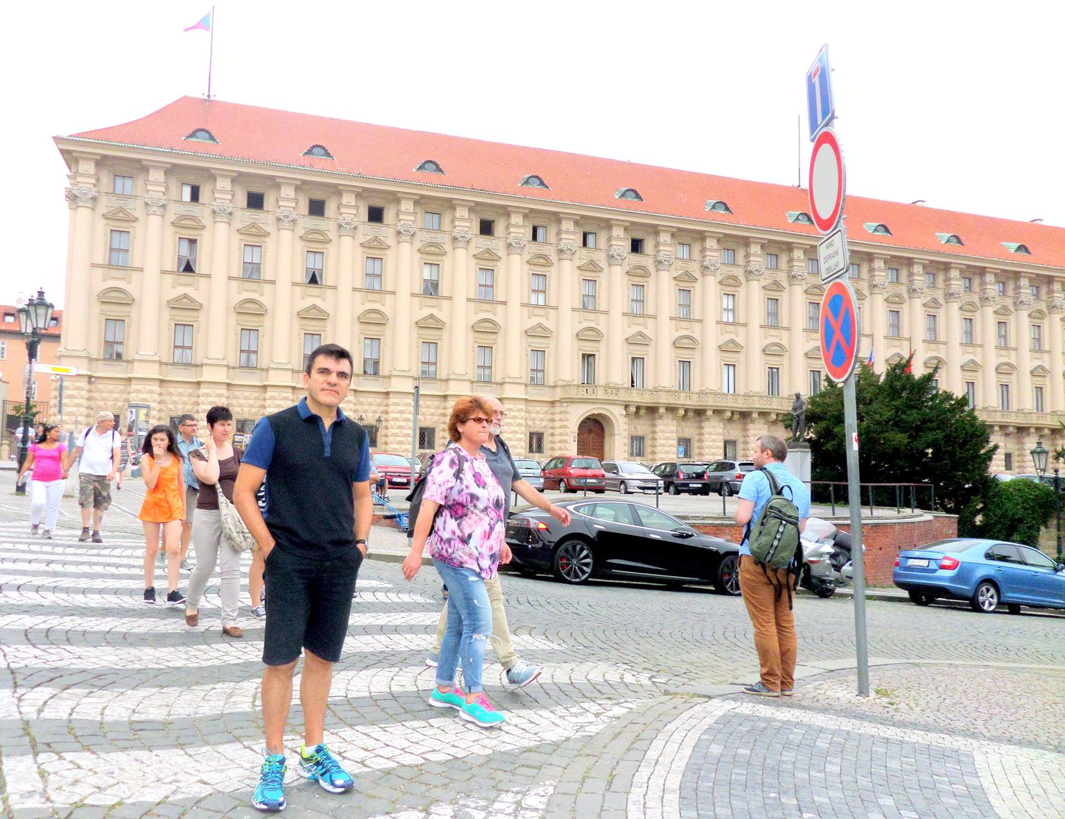 Stopping for a picture in the highest part of the city.