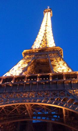 Photo of Eiffel Tower in the Evening Even more impressive at night, when the lights start to sparkle! , KEVIN K - October 2012