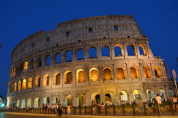 Photo of Coloseum at night This was our view of the coloseum at the end of the tour , dreamergirl4ever2003 - September 2015