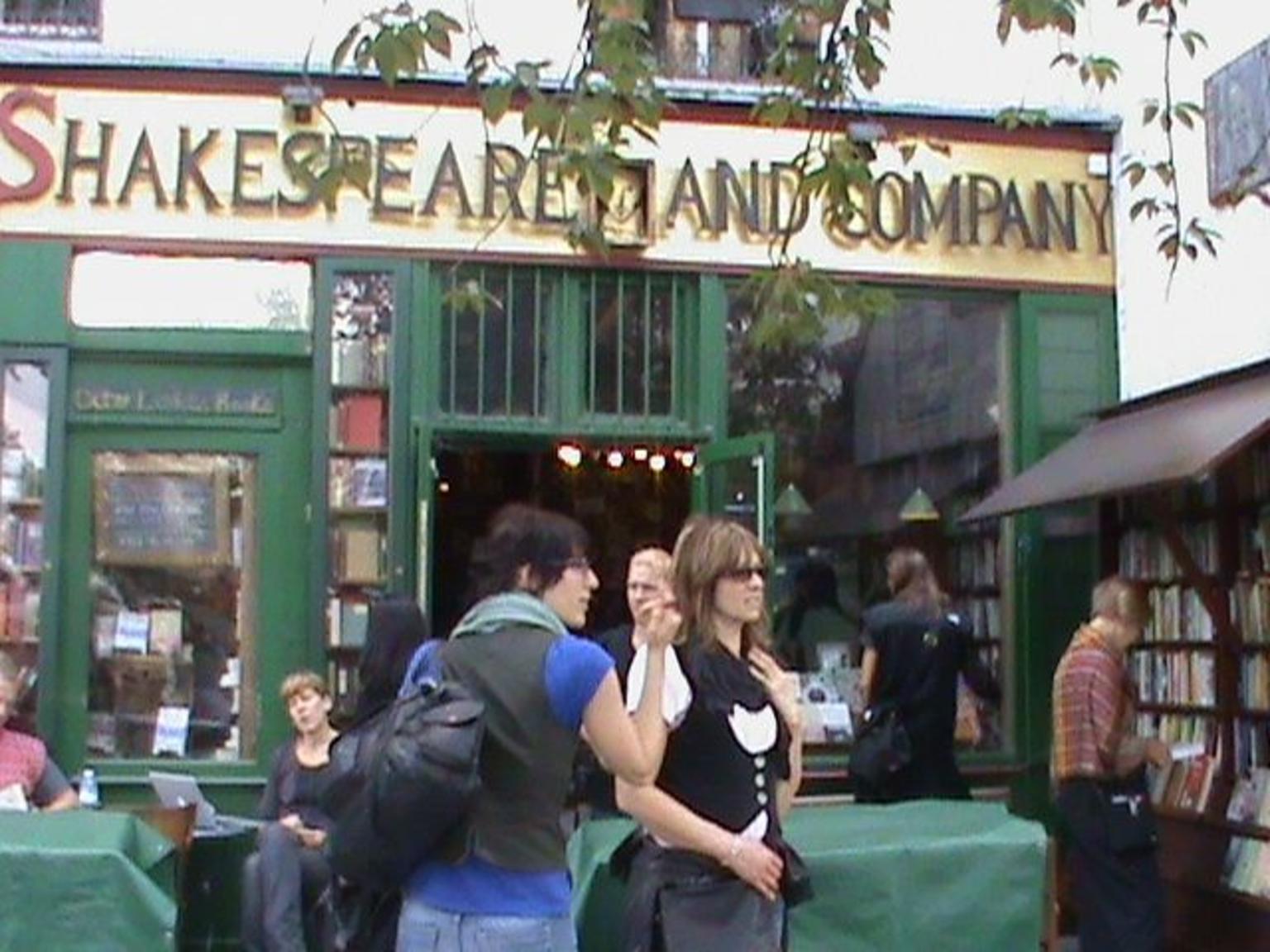 Bookworms & Authors Haven
