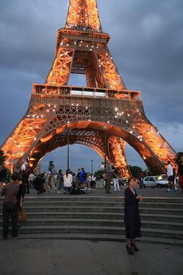 Photo of The Eiffel Tower We skipped the boat ride after the tower. Had a drink in a floating bar instead and then waited for the guide/bus before going on to the Moulin Rouge - July 2010