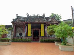 Photo of Chinese shrine Picture taken just before the tour ends. The shrine is found near the Chao Phraya river. , PRITISH A - December 2012