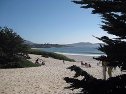 Photo of Carmel Beach At the Southern end of the 17 mile drive this is Carmel Beach. Lovely spot., Undercover Américan - October 2010